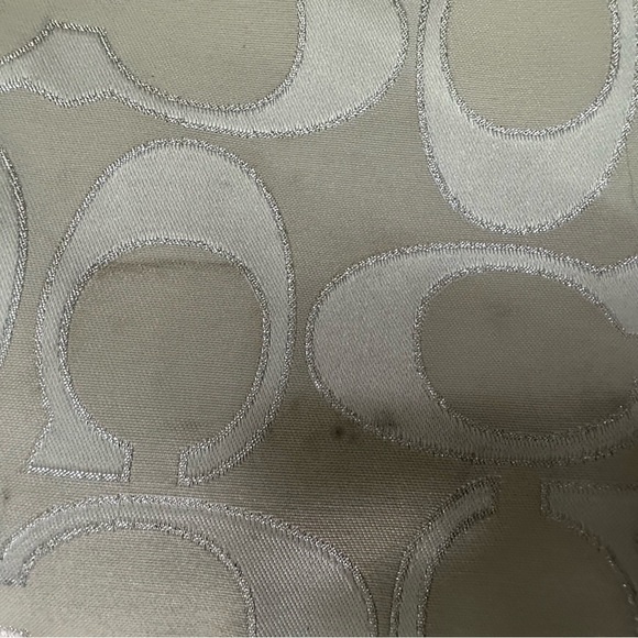 Coach Poppy Signature Fabric Silver/ Ivory Shoulder Bag - Picture 6 of 8